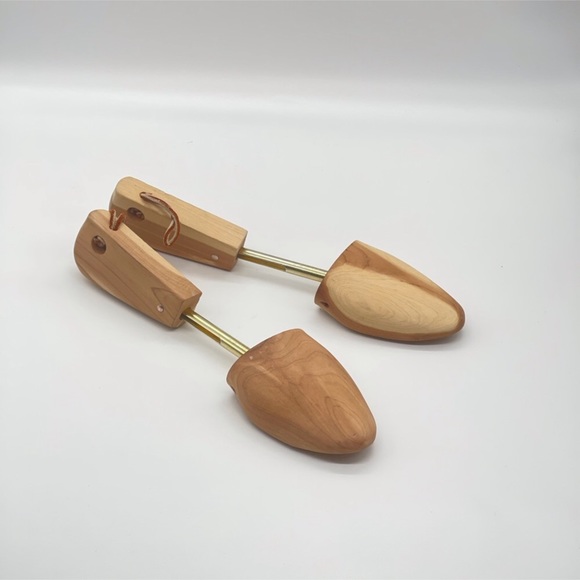 ROCHESTER WOMENS LARGE SHOE TREES - Picture 1 of 4